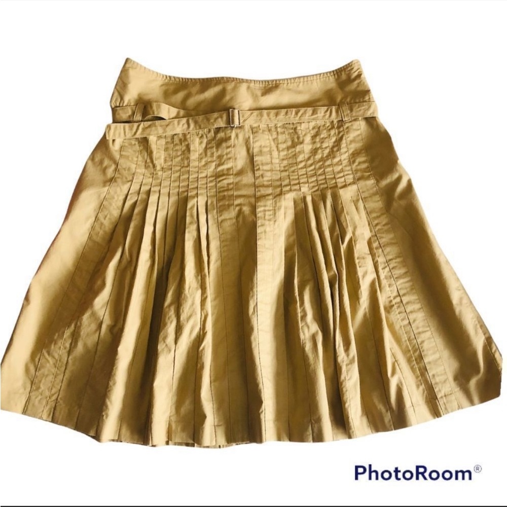 LOFT pleated belted skirt